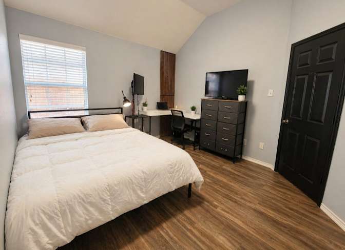OliviaTT's room