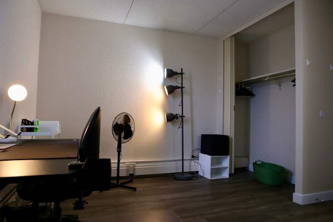 Minh (Wilson)'s room