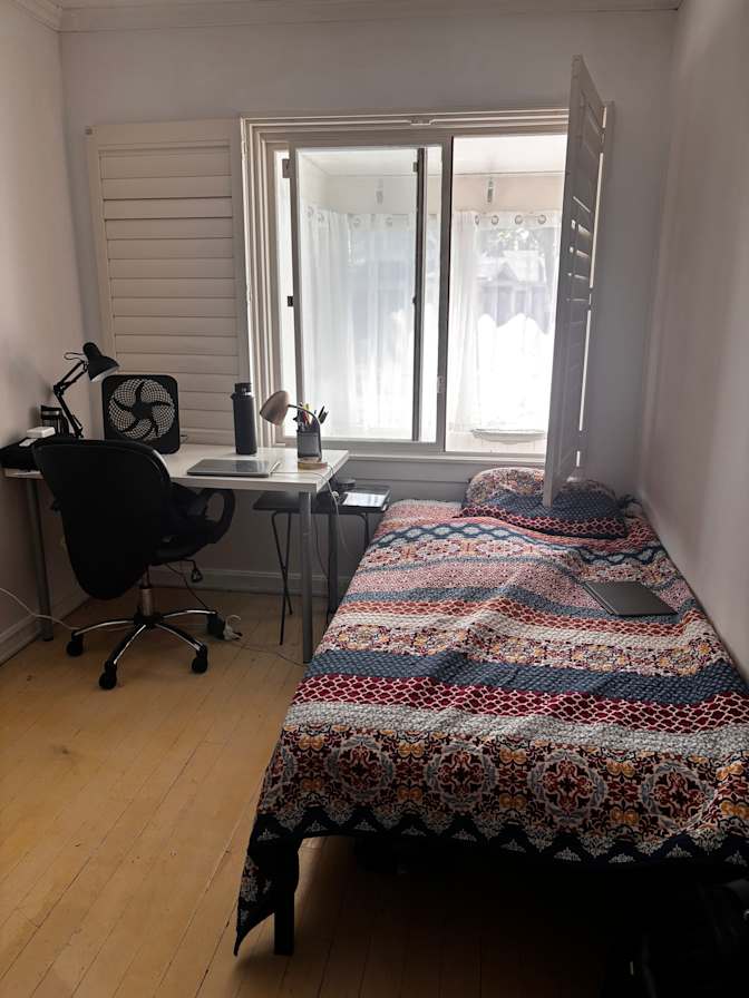 Bee's room