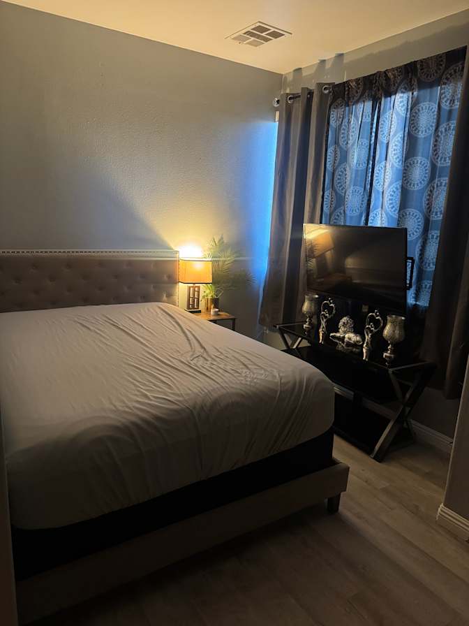 Jarrell's room