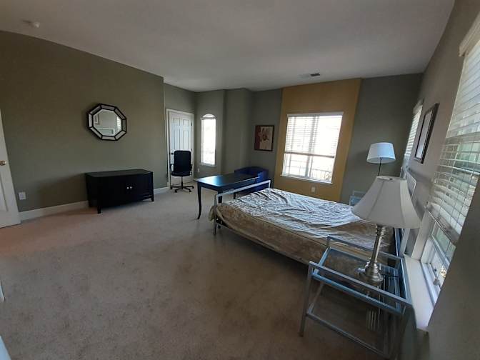 Ron's room
