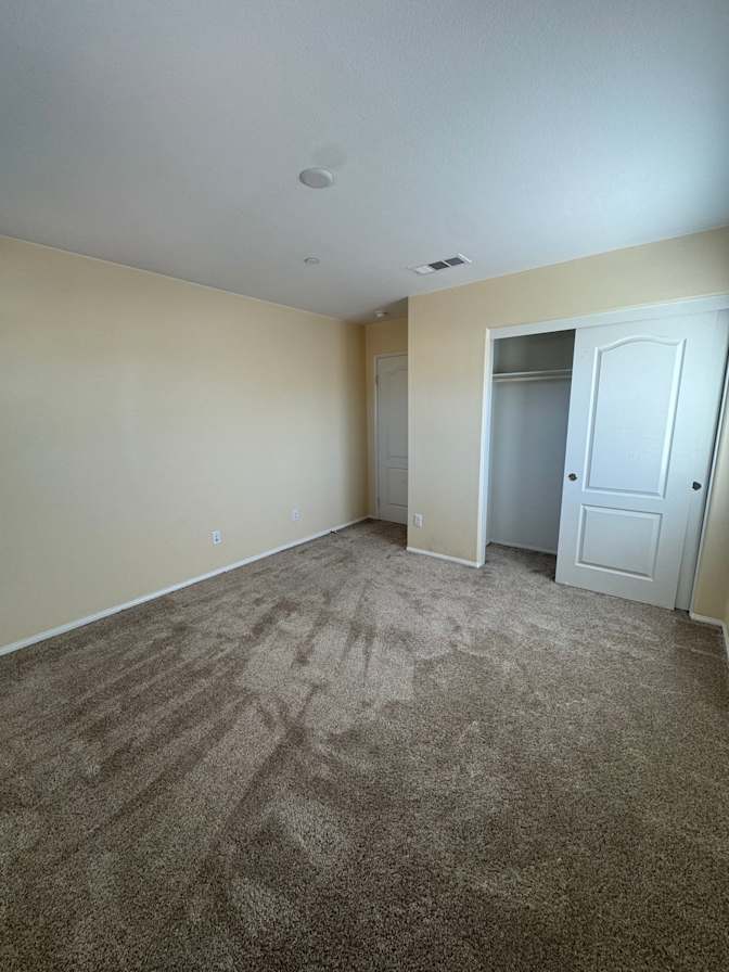Fernando Vargas's room