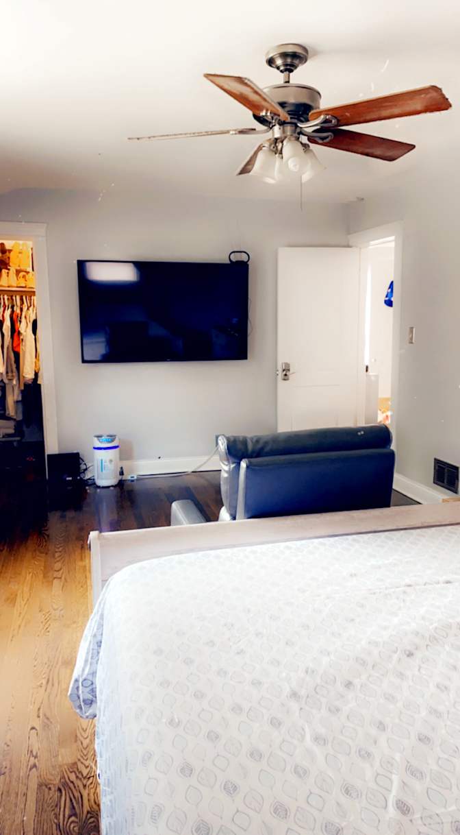 Sandy's room
