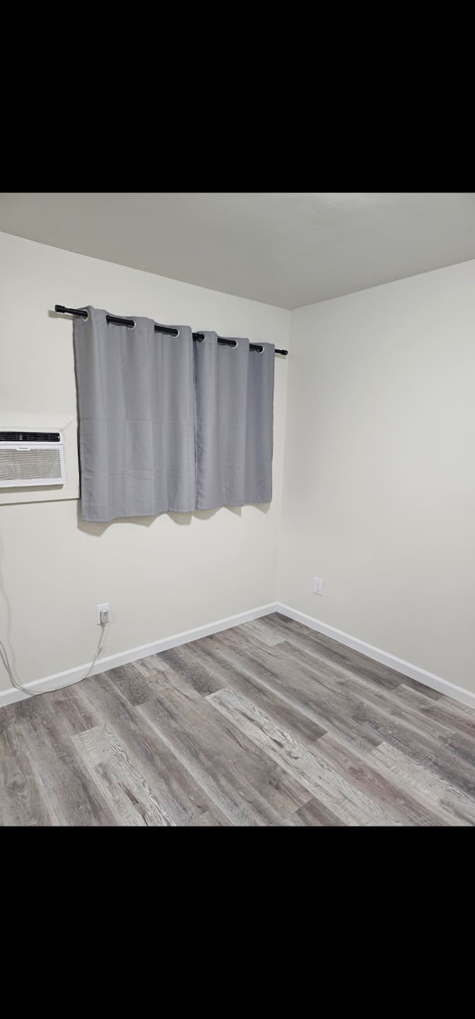 Jesus Roman's room