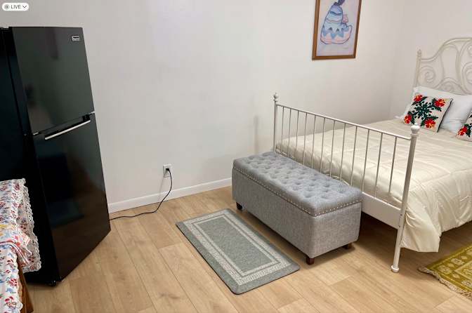 Gladys Pinzas's room