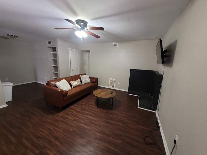 Promise Land Apartments's room