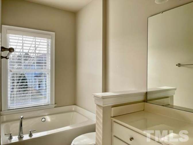 Alcove Rooms's room