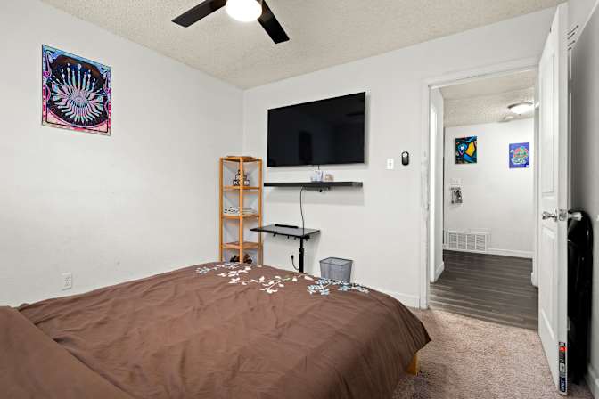 Elliott's room