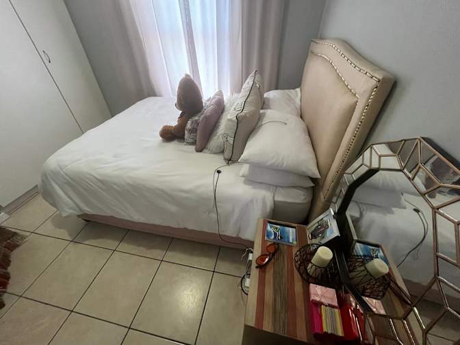Asanda's room