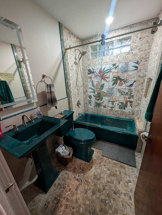 Scott Allen Davis's room