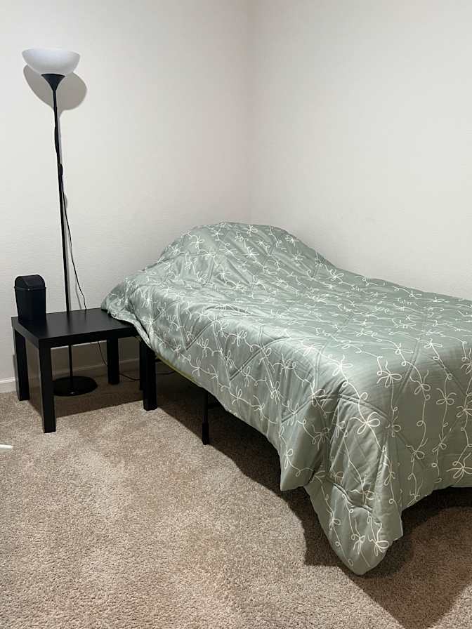 Jin's room