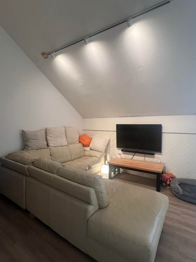 Irvine's room