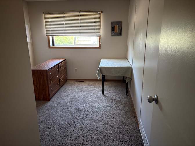 Mo's room