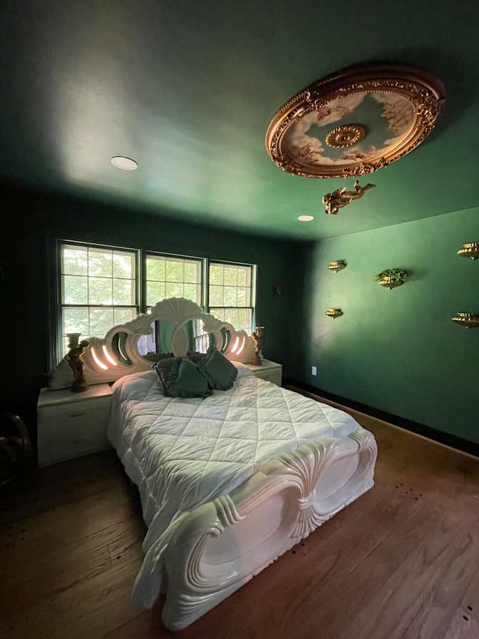Yasmin's room