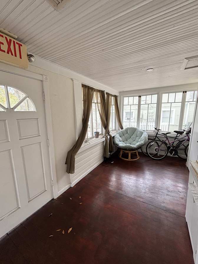 Ava's room