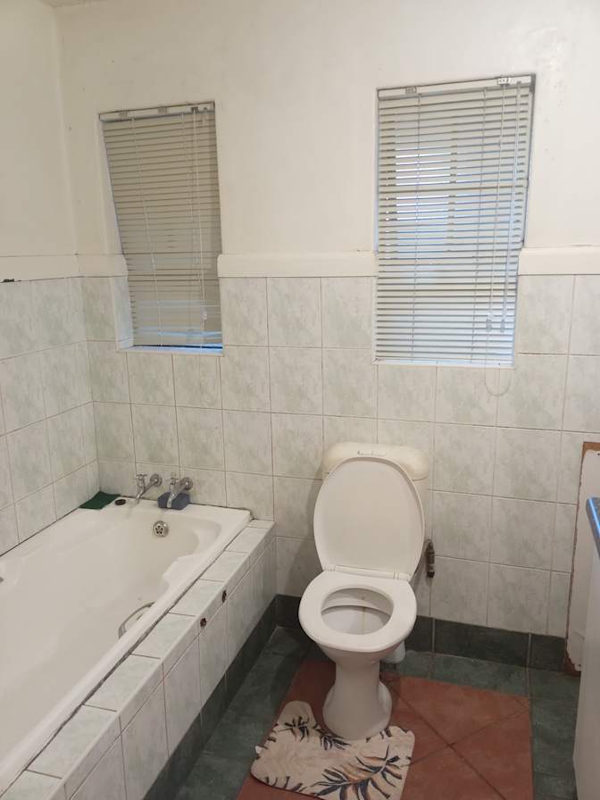 LEBUSA's room
