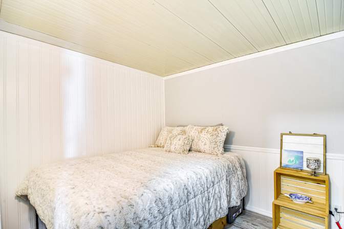 Robin's room