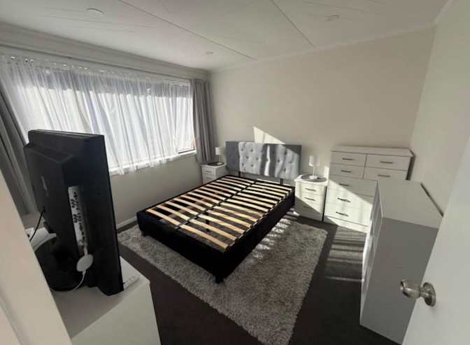 Matthew Roxburgh's room