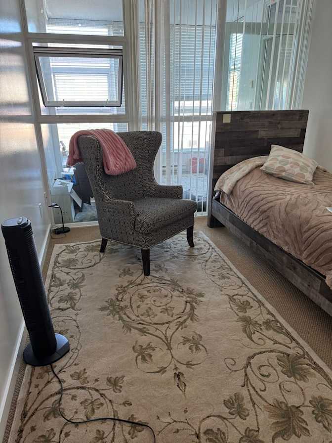 Van House's room