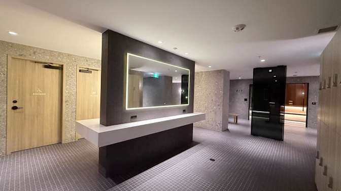 surucha arora's room