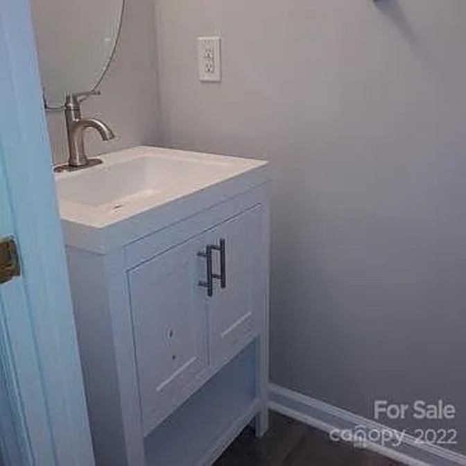 Alcove Rooms's room