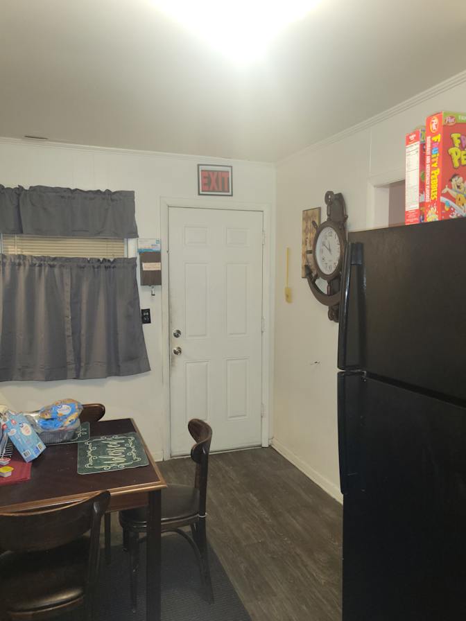 Dolomite Hueytown Area's room