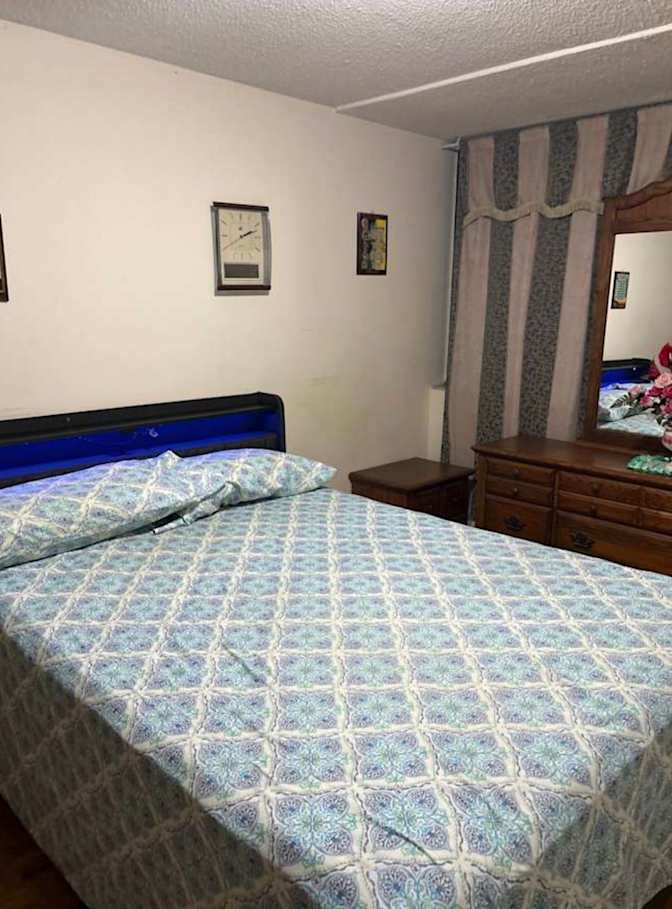 Donald Pinnock's room