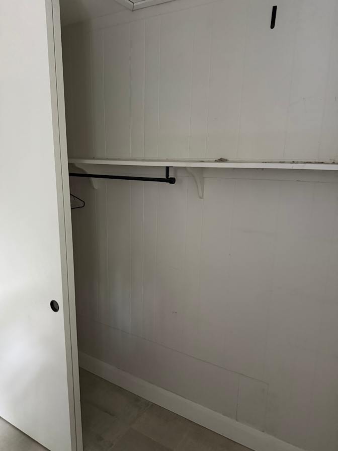 Jose's room