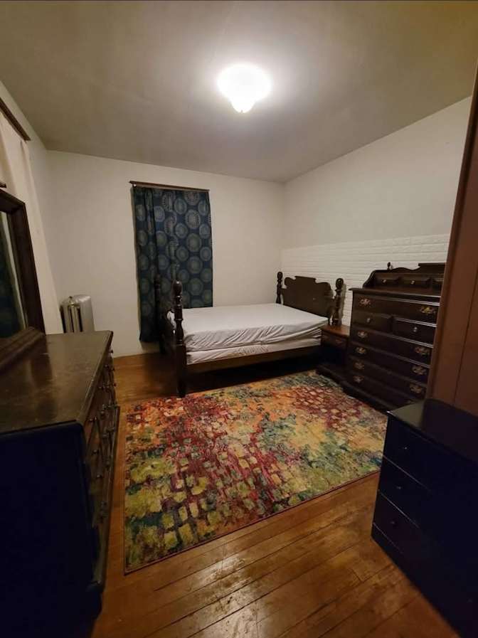 STACEY's room