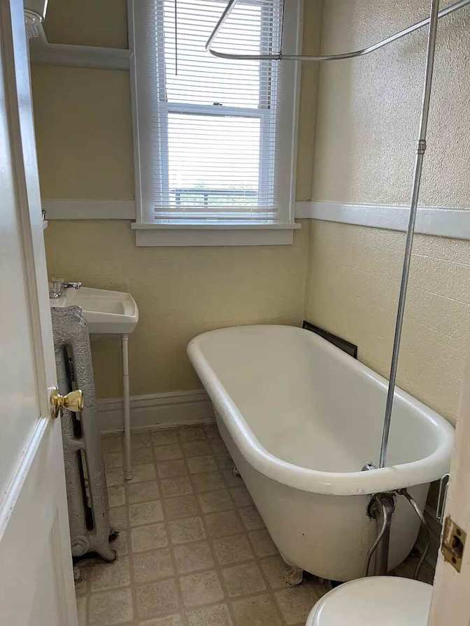 Steve Bridges's room