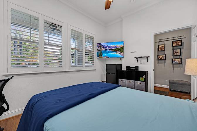 Steve's room