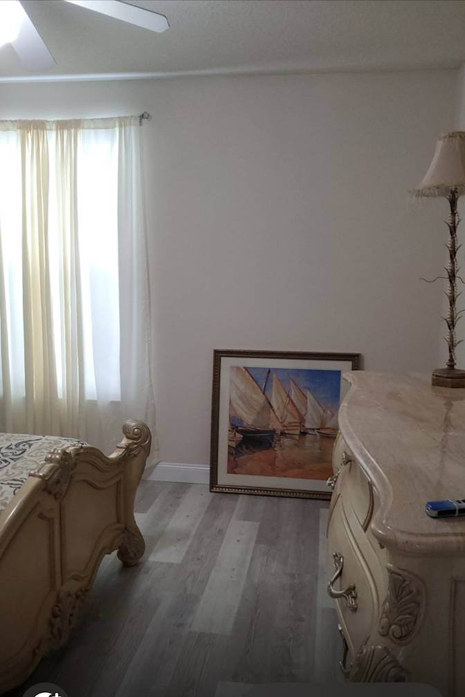 GILBERTO's room