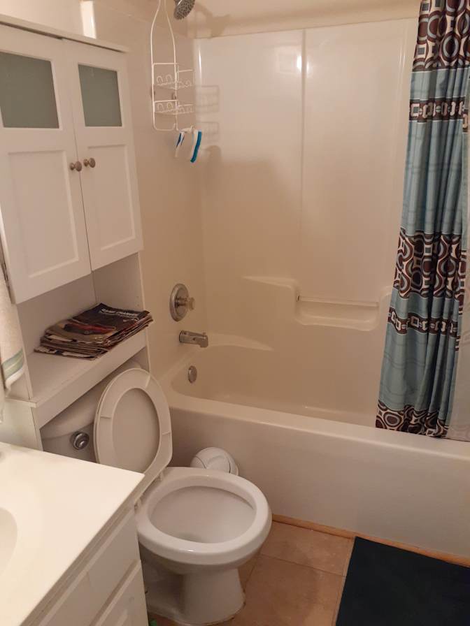 Alcove Rooms's room