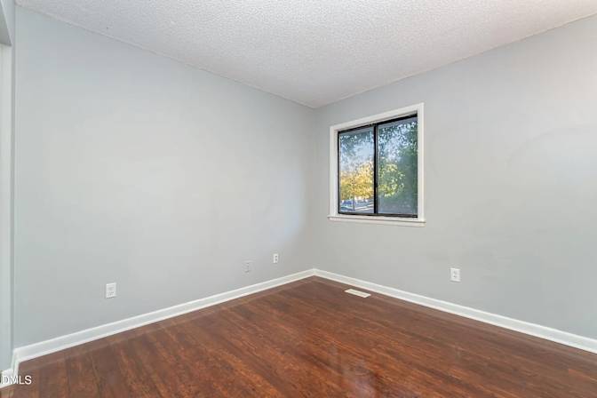Alcove Rooms's room