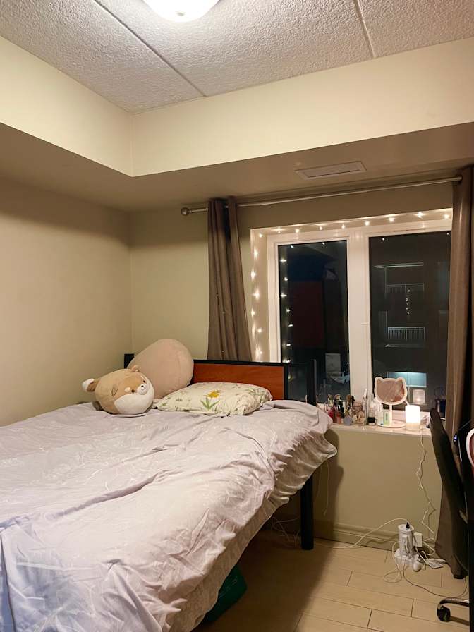 Heesu's room