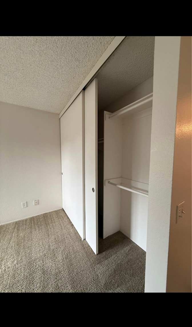 Esteban Martinez's room