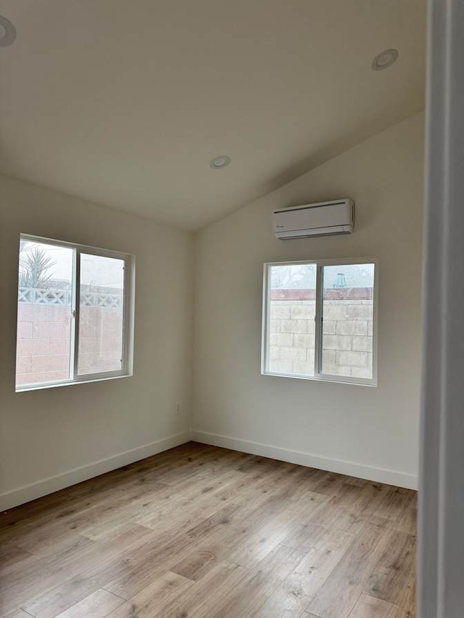 SEAN's room