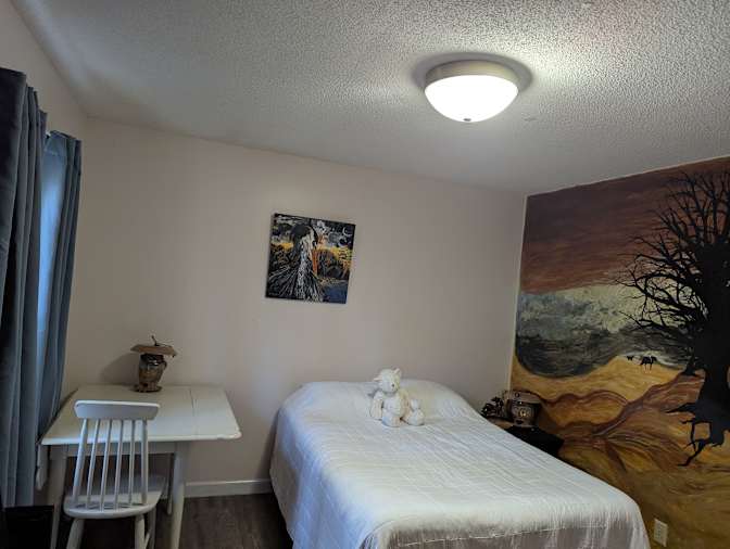 Stephanie's room