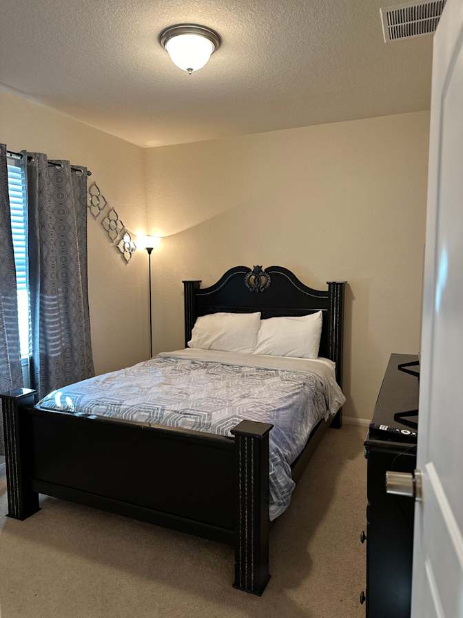 Bee's room