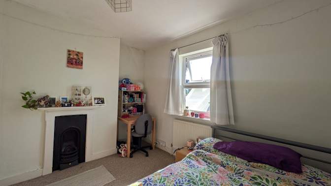 Javiera's room