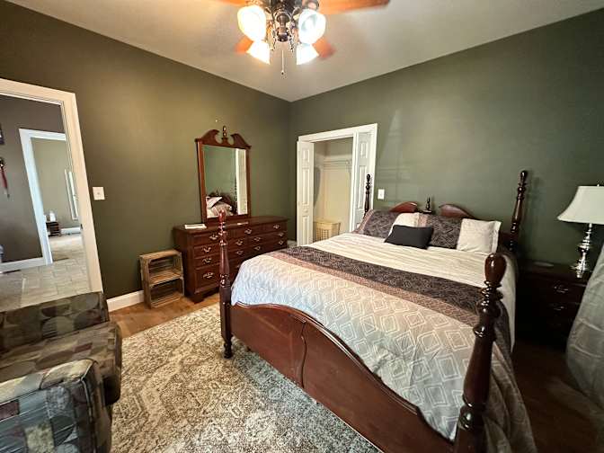 Donna's room