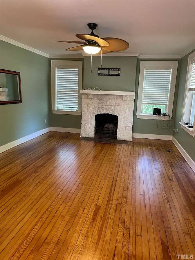 Alcove Rooms's room