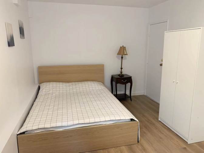 Steve's room