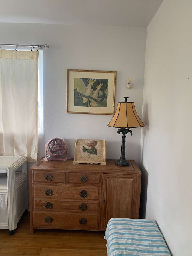 Elida's room