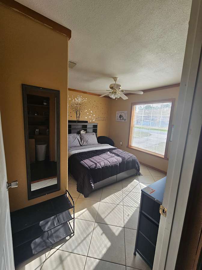 Pat's room