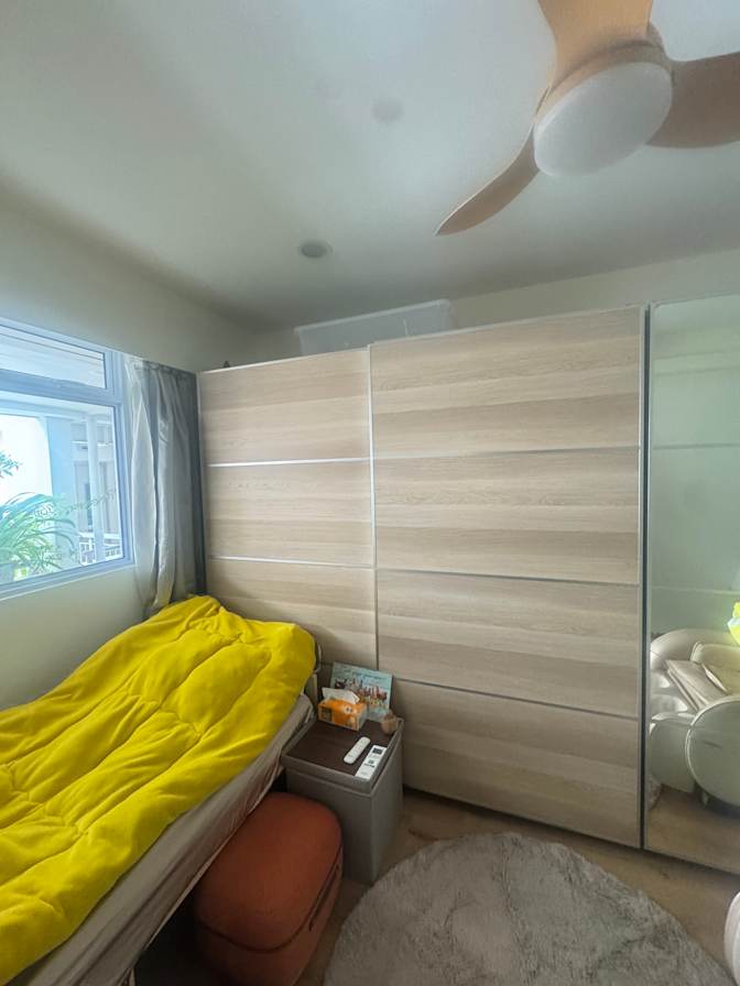 Kimberly  Wong's room