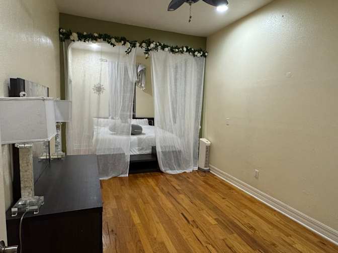 Gada's room
