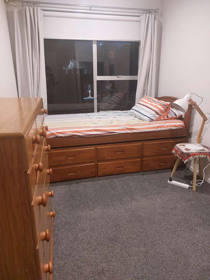 Zohreh's room