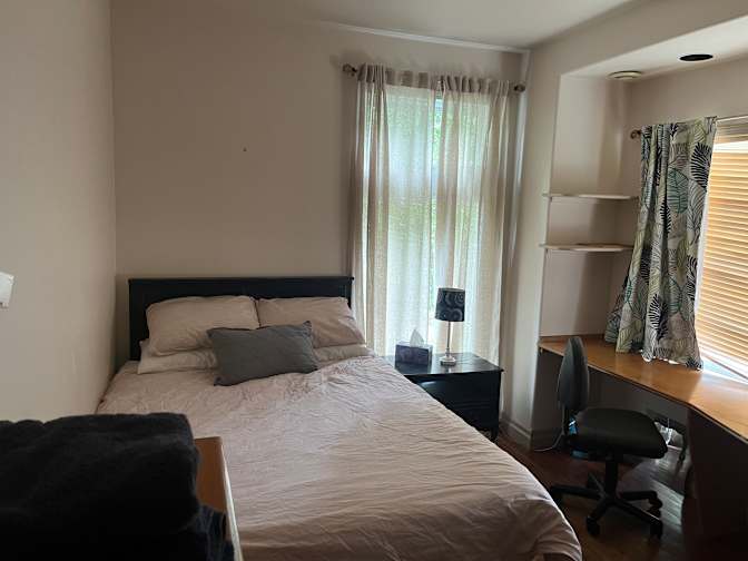 timothy snaydon's room