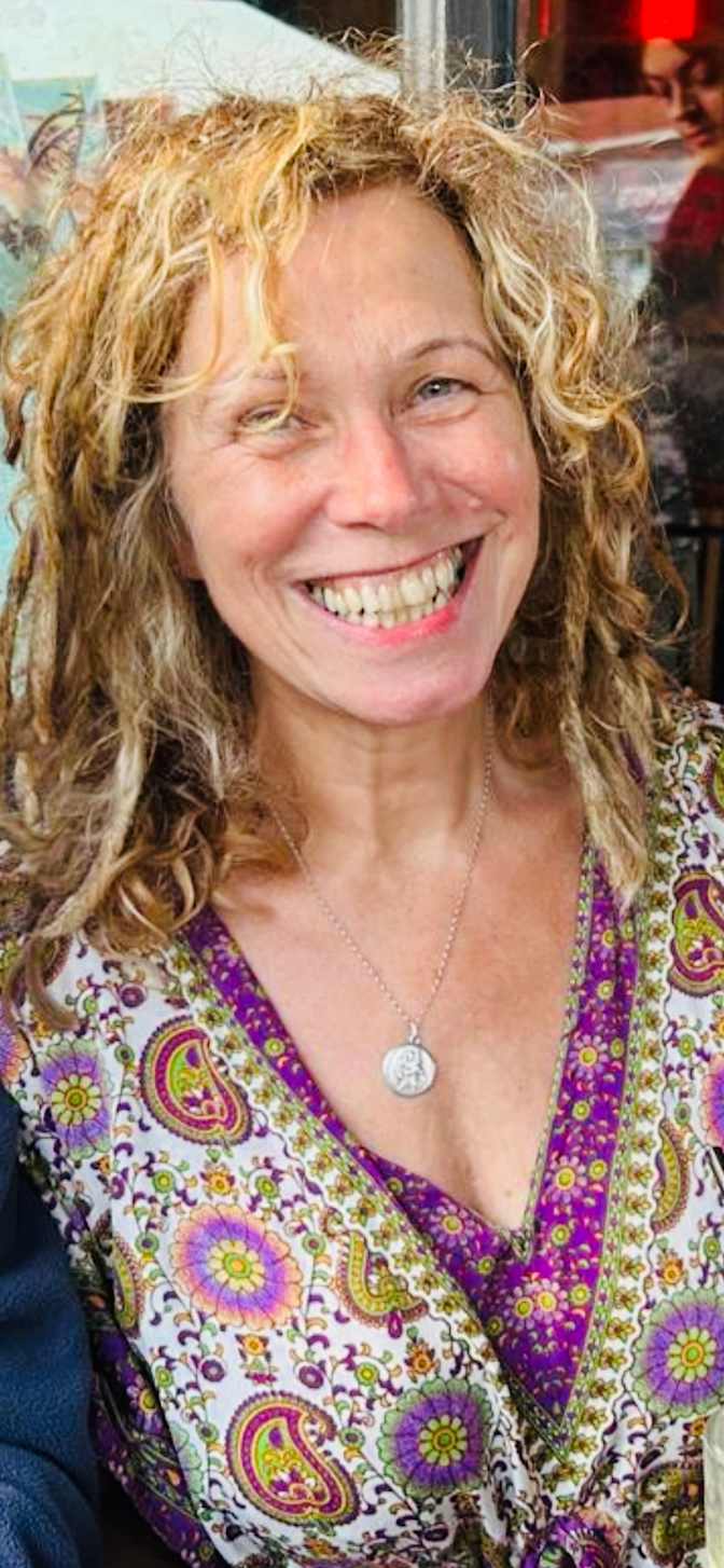 Christine Sherratt
